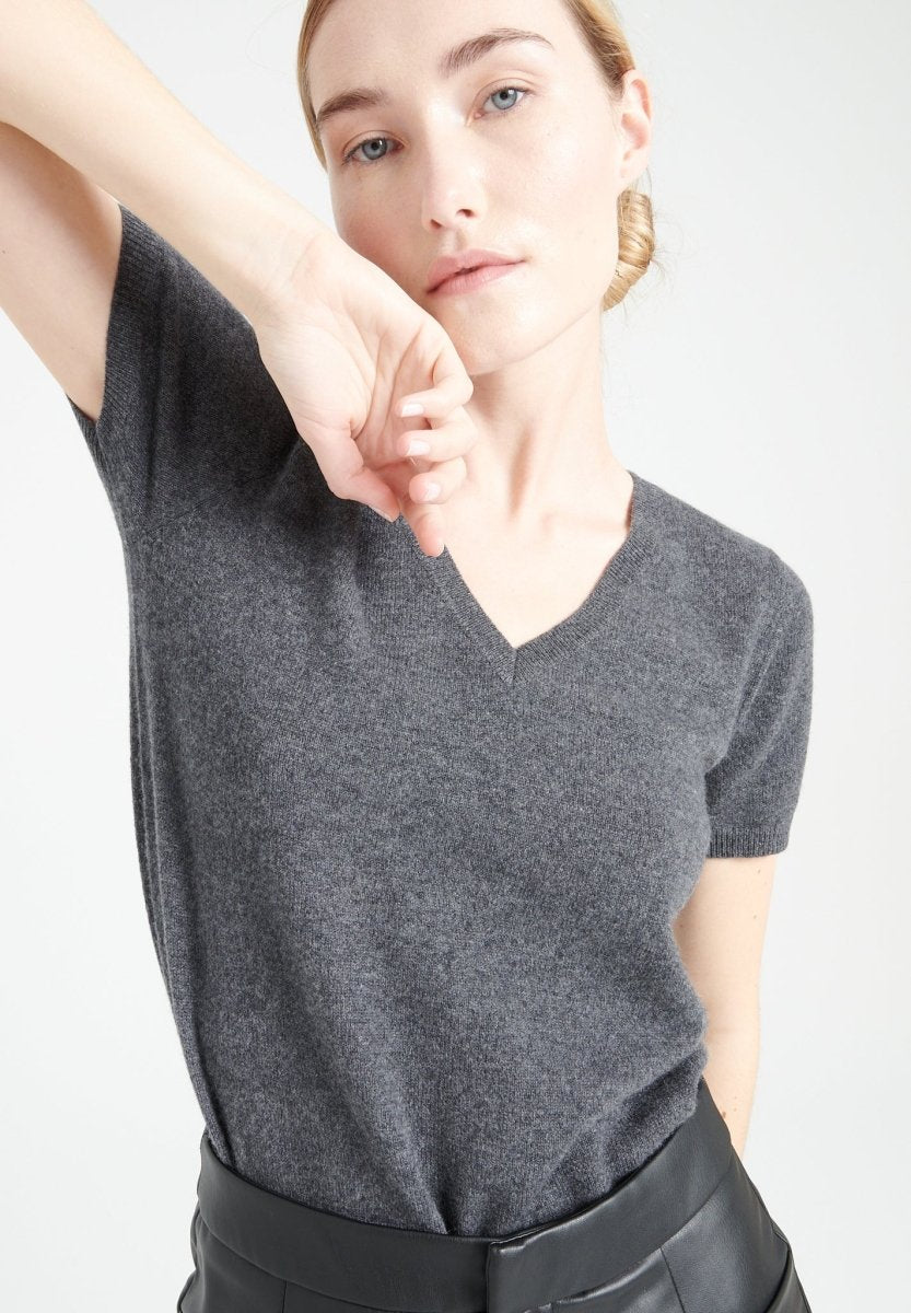 Women's V-neck cashmere t-shirt in charcoal gray - LILLY 14