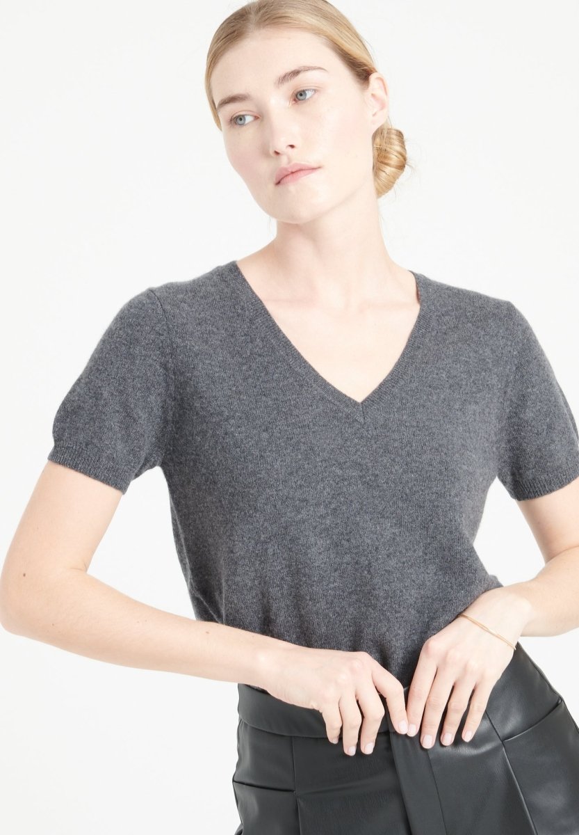 Women's V-neck cashmere t-shirt in charcoal gray - LILLY 14