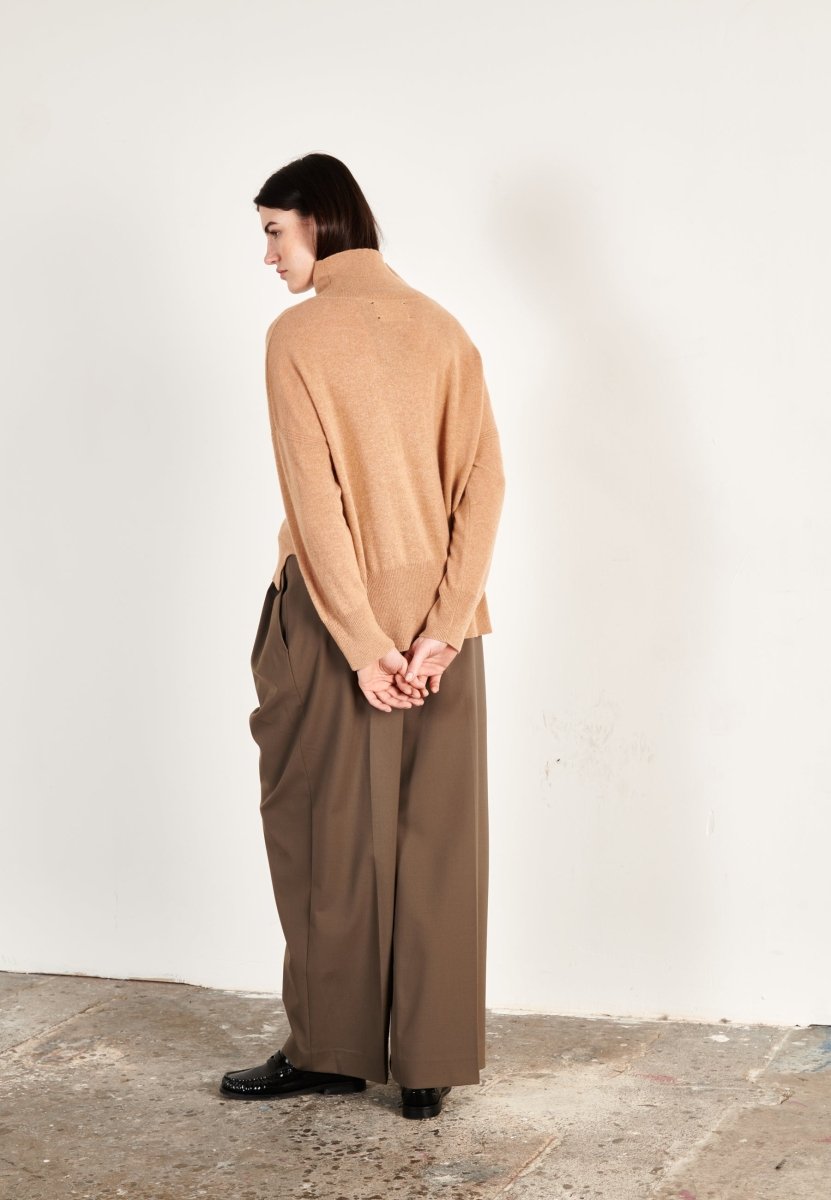 Women's light camel cashmere high-neck sweater - ZAYA 13
